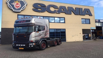 Scania V8 R580 Silver Griffin 067/100 - TGC te Middelburg.