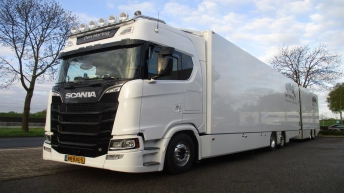 Scania S580 voor Den Hartog