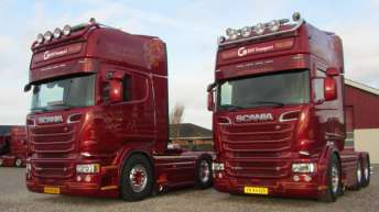 Twee Scania R560 trekkers voor Vallem Maskintransport (DK)