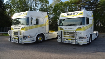 2x Scania R580 voor Råkil Bulk & Tanktransport AS (NO)