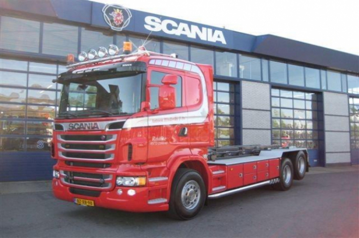 Scania R730 voor Hinderiks uit Raalte