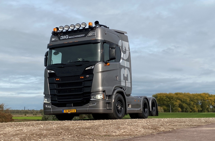 Scania S650 voor Big Machinery