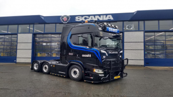 Scania 650S voor Oostt uit Rijssen
