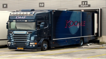Scania R500 voor Koome