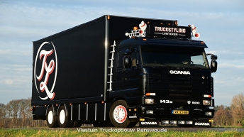 Scania 143 500 voor Truckstyling Lunteren