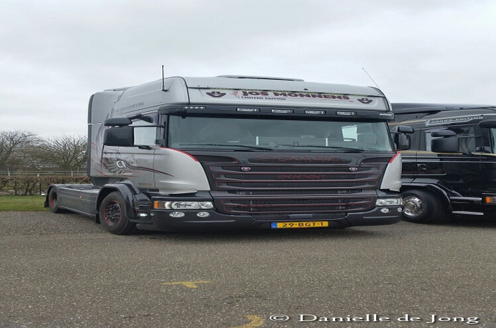 Scania V8 R580 Silver Griffin 097/100 - Jos Monnens