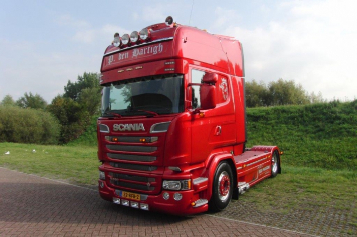 Scania R580 voor P. den Hartigh