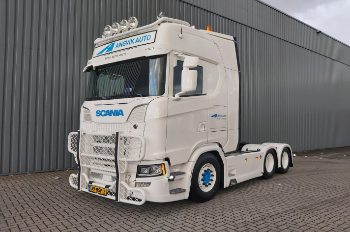 Nieuwe Scania 530S voor Angvik Auto Holland BV