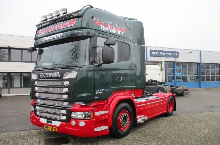 Scania R520 voor P.J. van de Water