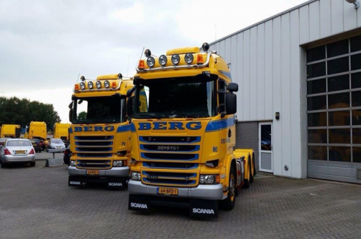 Twee Scania R520 trekkers voor Berg