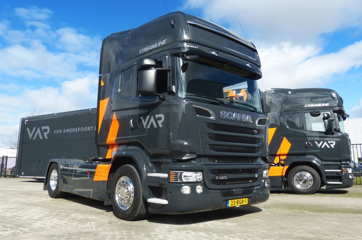 Twee Scania R520 trekkers voor Van Amersfoort Racing